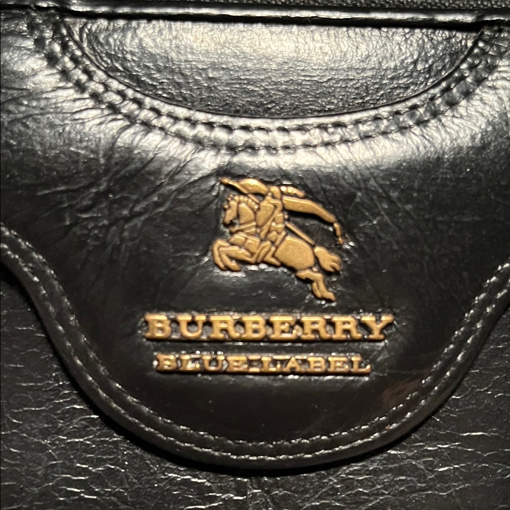 Vintage Burberry Blue Label, Black Leather Zip-Around Long Wallet - Picture 2 of 16